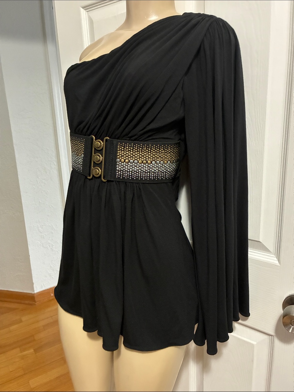Sky One-Shoulder Black Blouse with Embellished Belt dress - Picture 15 of 17